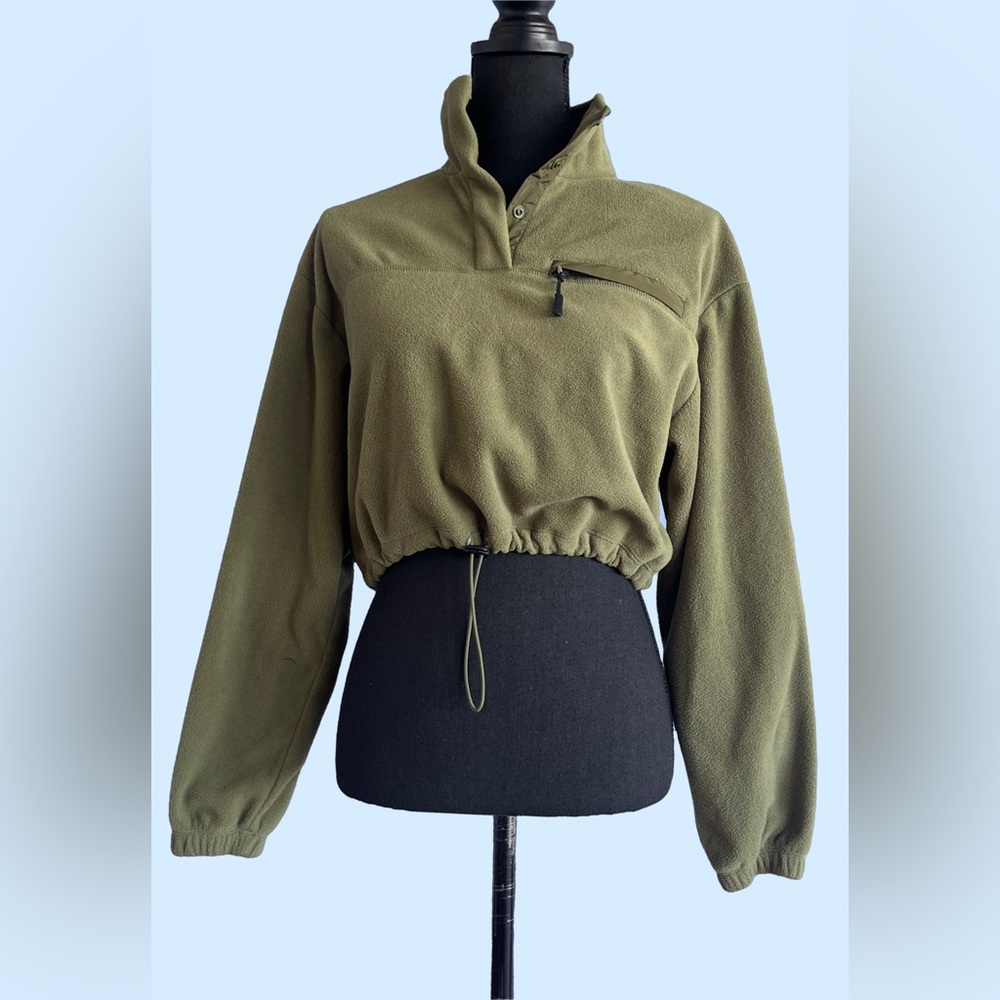 Fleece Pullover Long Sleeve Crop Top